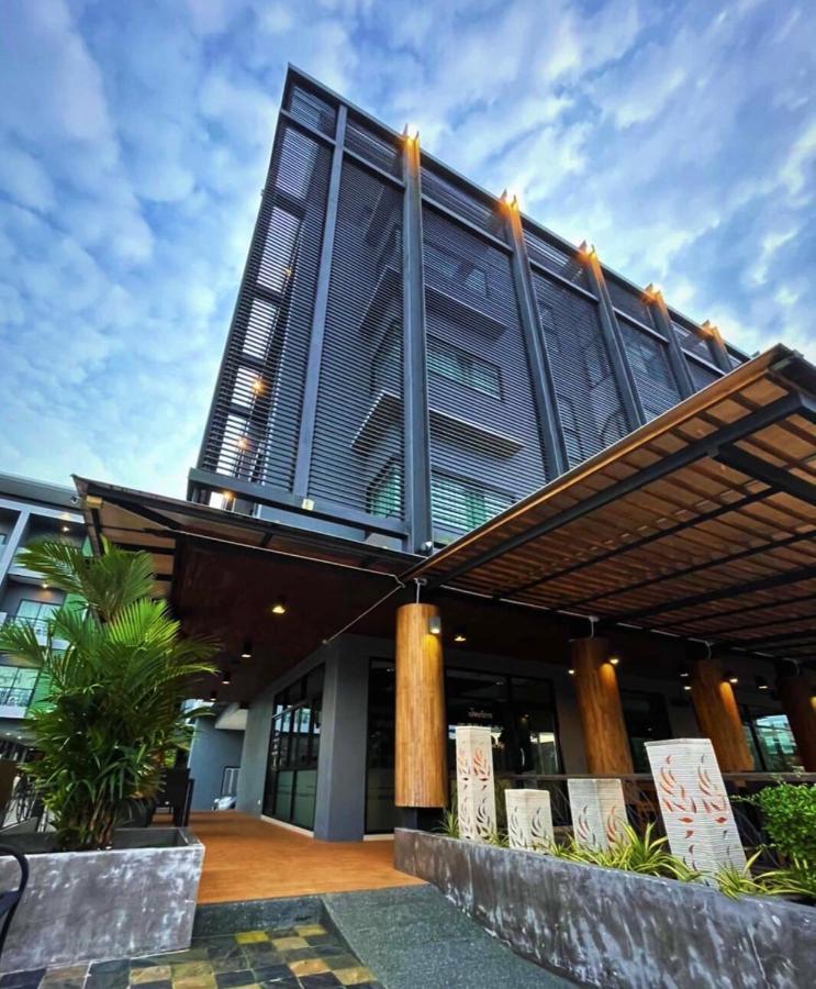 Siva Royal Hotel Phatthalung Exterior photo